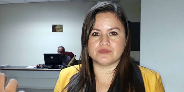 Dina Argueta asegura que FMLN aumentó el 100% del salario mínimo dina-argueta-asegura-que-fmln-aumento-el-100-del-salario-minimo